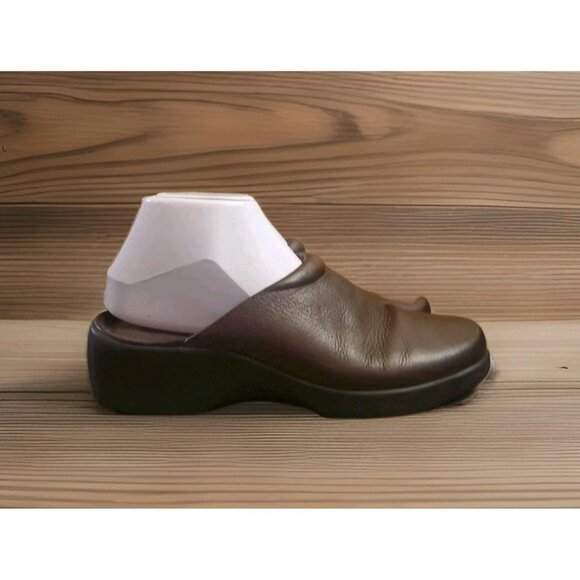 Easy Spirit Anti Gravity Clogs Women’s Size 7.5 Wide Brown - Picture 1 of 12